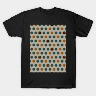 Polka Dots and Scattered Pumpkins - Halloween Pattern - Dark Colors T-Shirt